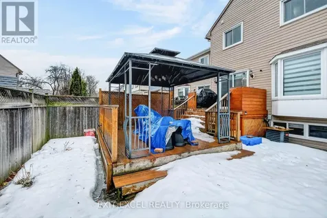 58 Fireside Crescent Ottawa ON K1T 1Z4