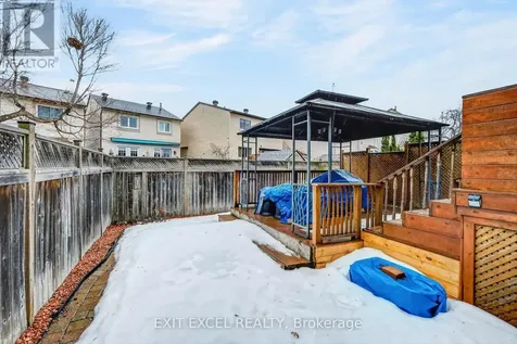 58 Fireside Crescent Ottawa ON K1T 1Z4