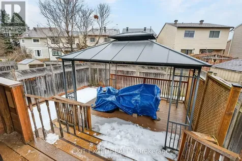 58 Fireside Crescent Ottawa ON K1T 1Z4