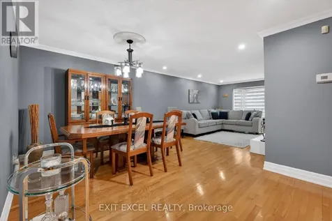 58 Fireside Crescent Ottawa ON K1T 1Z4