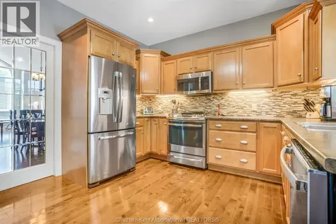 43 Enclave Place Northwest Chatham ON N7L 5R8