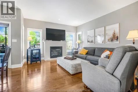 43 Enclave Place Northwest Chatham ON N7L 5R8