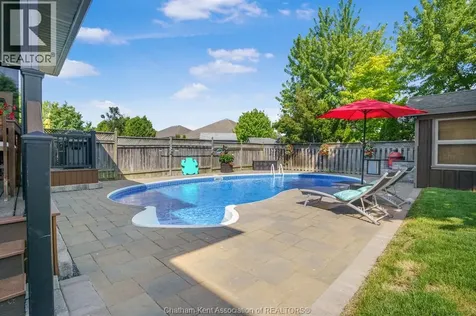 43 Enclave Place Northwest Chatham ON N7L 5R8