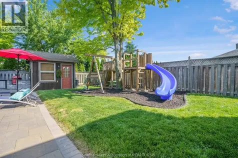 43 Enclave Place Northwest Chatham ON N7L 5R8