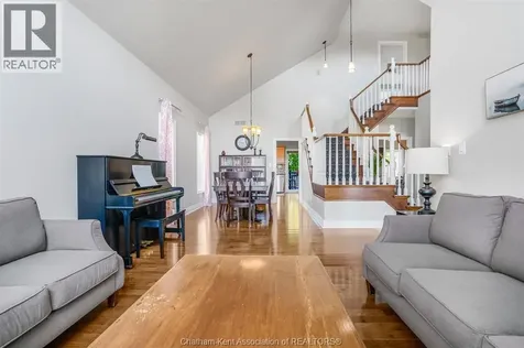 43 Enclave Place Northwest Chatham ON N7L 5R8