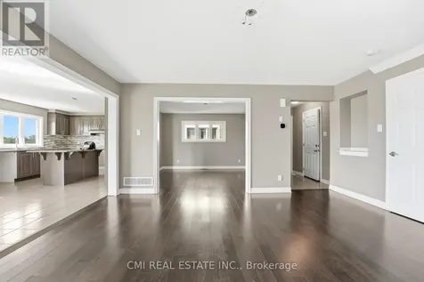 325 Sweetclover Way Ottawa ON K4A 1E6