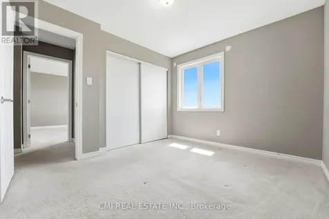 325 Sweetclover Way Ottawa ON K4A 1E6