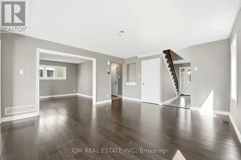 325 Sweetclover Way Ottawa ON K4A 1E6