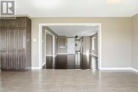 325 Sweetclover Way Ottawa ON K4A 1E6