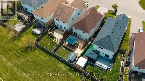 512 Snowdrop Court Kitchener ON N2E 4G4
