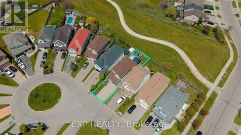 512 Snowdrop Court Kitchener ON N2E 4G4