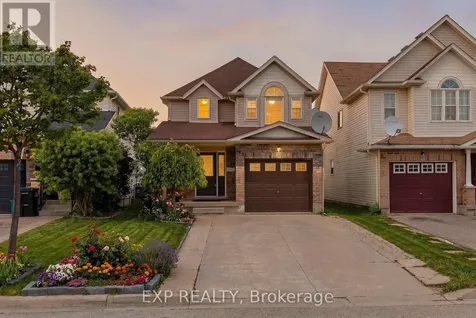 512 Snowdrop Court Kitchener ON N2E 4G4