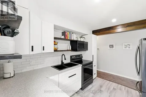969 Rae Avenue Selwyn ON K0L 1H0
