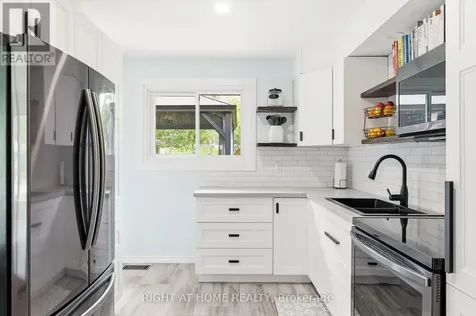 969 Rae Avenue Selwyn ON K0L 1H0