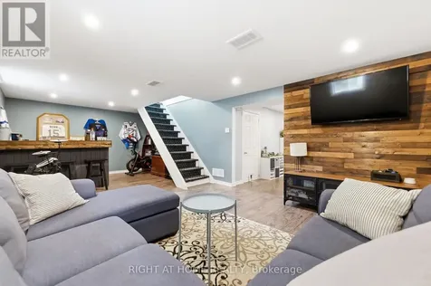 969 Rae Avenue Selwyn ON K0L 1H0