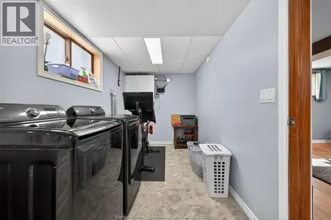 226 Edgewater Boulevard Tecumseh ON N8N 2H2