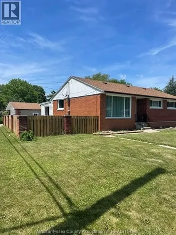 889 Riverdale Windsor ON N8S 4C2