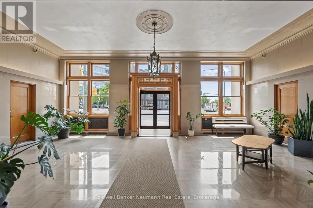 404 King Street West Kitchener ON N2G 2L5
