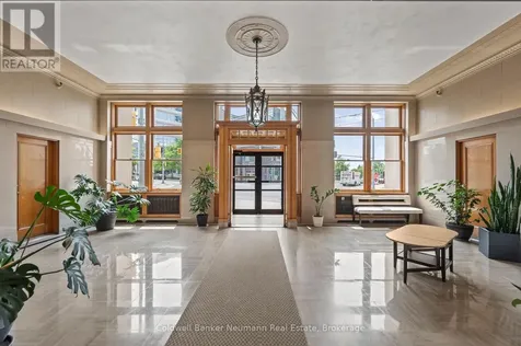 404 King Street West Kitchener ON N2G 2L5