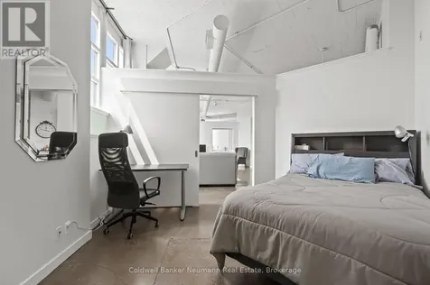 404 King Street West Kitchener ON N2G 2L5