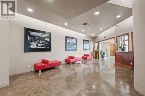 404 King Street West Kitchener ON N2G 2L5