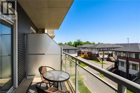 16 Markle Crescent Hamilton ON L9G 0H4