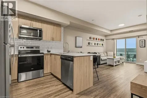 16 Markle Crescent Hamilton ON L9G 0H4