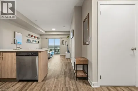 16 Markle Crescent Hamilton ON L9G 0H4