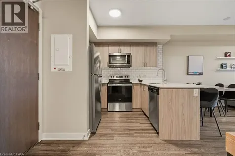 16 Markle Crescent Hamilton ON L9G 0H4