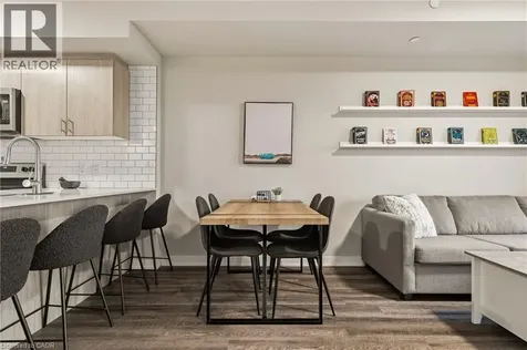 16 Markle Crescent Hamilton ON L9G 0H4