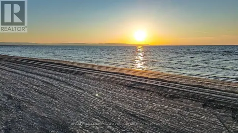 5 17th Street North Wasaga Beach ON L9Z 2H9