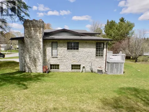 259 Memorial Avenue Dryden ON P8N 2M9