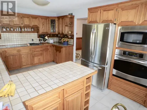 259 Memorial Avenue Dryden ON P8N 2M9