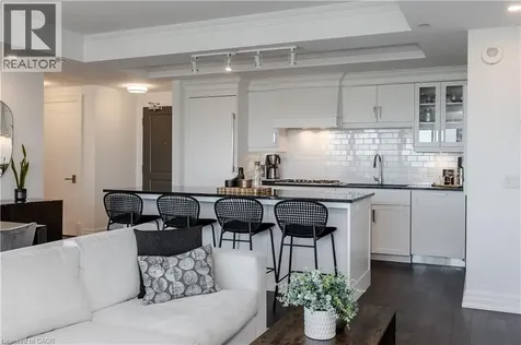 2060 Lakeshore Road Burlington ON L7R 0G2