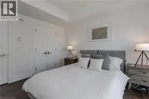 2060 Lakeshore Road Burlington ON L7R 0G2