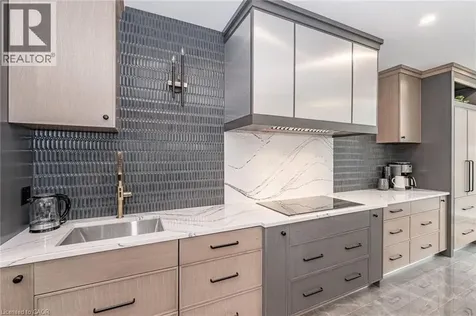 2060 Lakeshore Road Burlington ON L7R 0G2