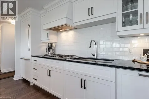 2060 Lakeshore Road Burlington ON L7R 0G2