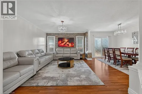 512 Snowdrop Court Kitchener ON N2E 4G4