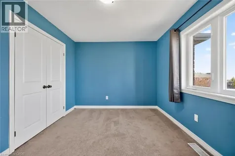 23 Pinot Crescent Hamilton ON L8E 0J8