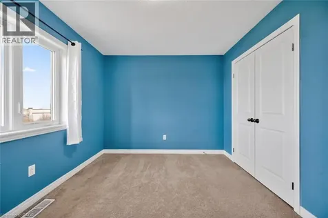23 Pinot Crescent Hamilton ON L8E 0J8