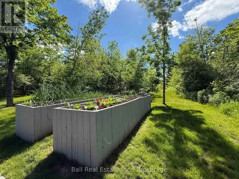 33 Laplantes Road Trent Lakes ON K0L 1J0