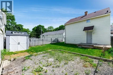 8 Payne Street Chatham ON N7M 4M9