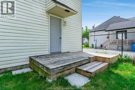 8 Payne Street Chatham ON N7M 4M9