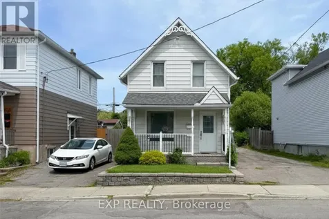323 Montfort Street Ottawa ON K1L 5N5