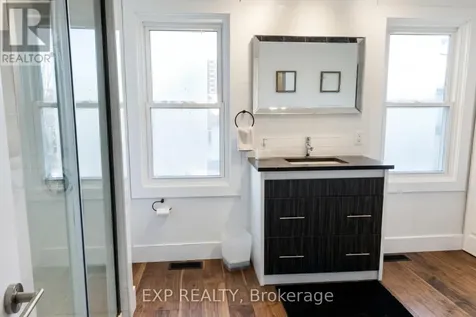 323 Montfort Street Ottawa ON K1L 5N5