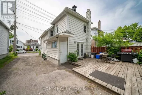 323 Montfort Street Ottawa ON K1L 5N5
