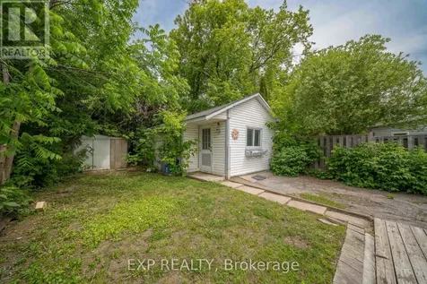 323 Montfort Street Ottawa ON K1L 5N5