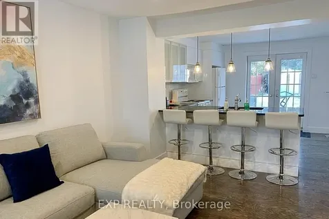 323 Montfort Street Ottawa ON K1L 5N5