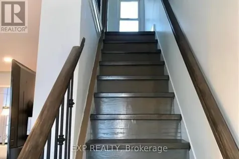 323 Montfort Street Ottawa ON K1L 5N5