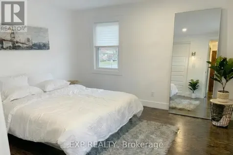 323 Montfort Street Ottawa ON K1L 5N5